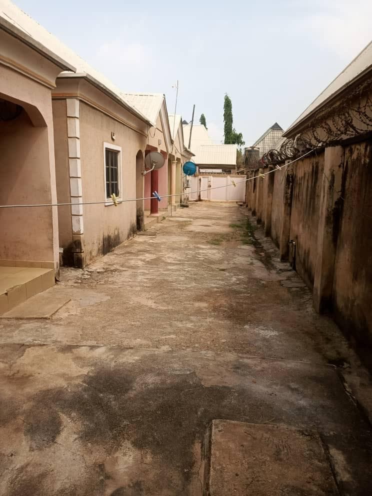 Main property image