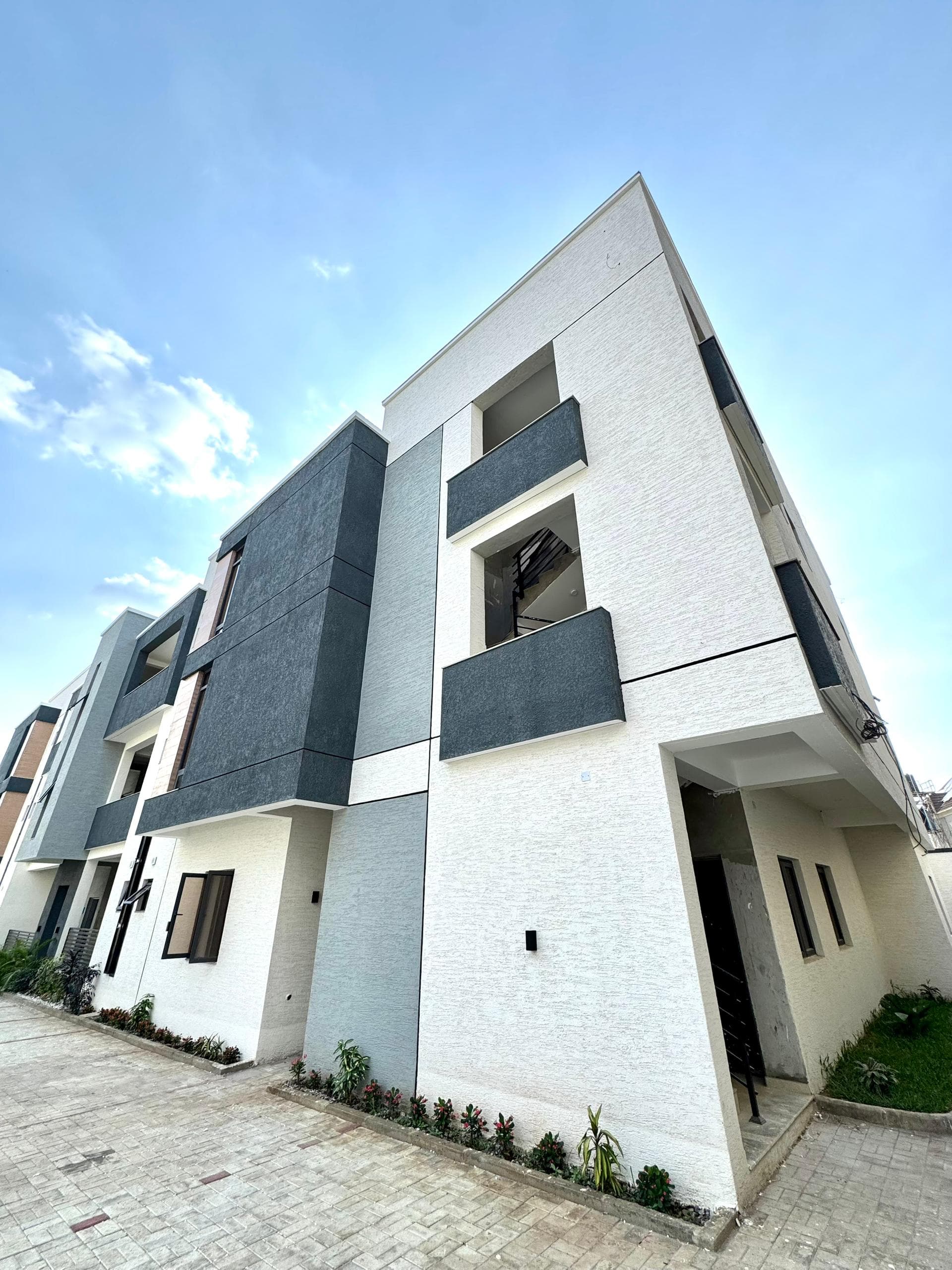 Main property image